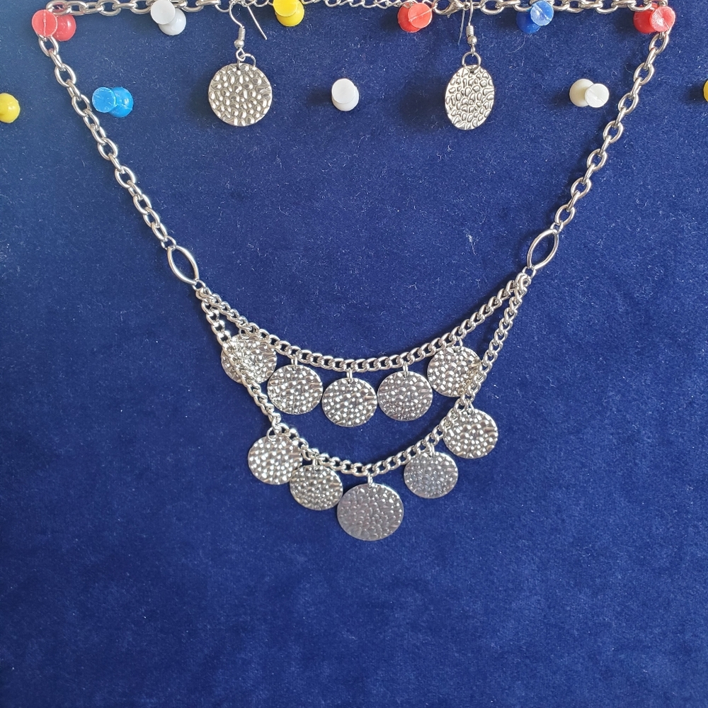 Paparazzi Necklace and earring set